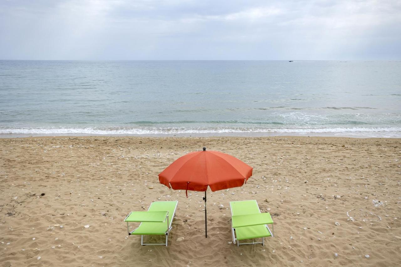 3 Sirene Sciacca Fronte Mare Villa Buitenkant foto